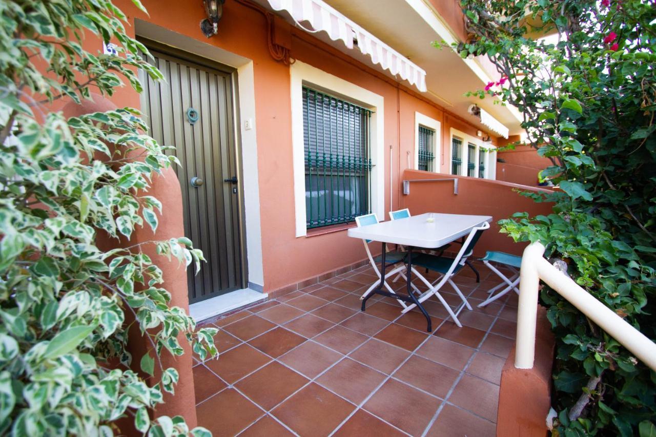 Apartamentos Turisticos Trajano Bolonia Exterior photo