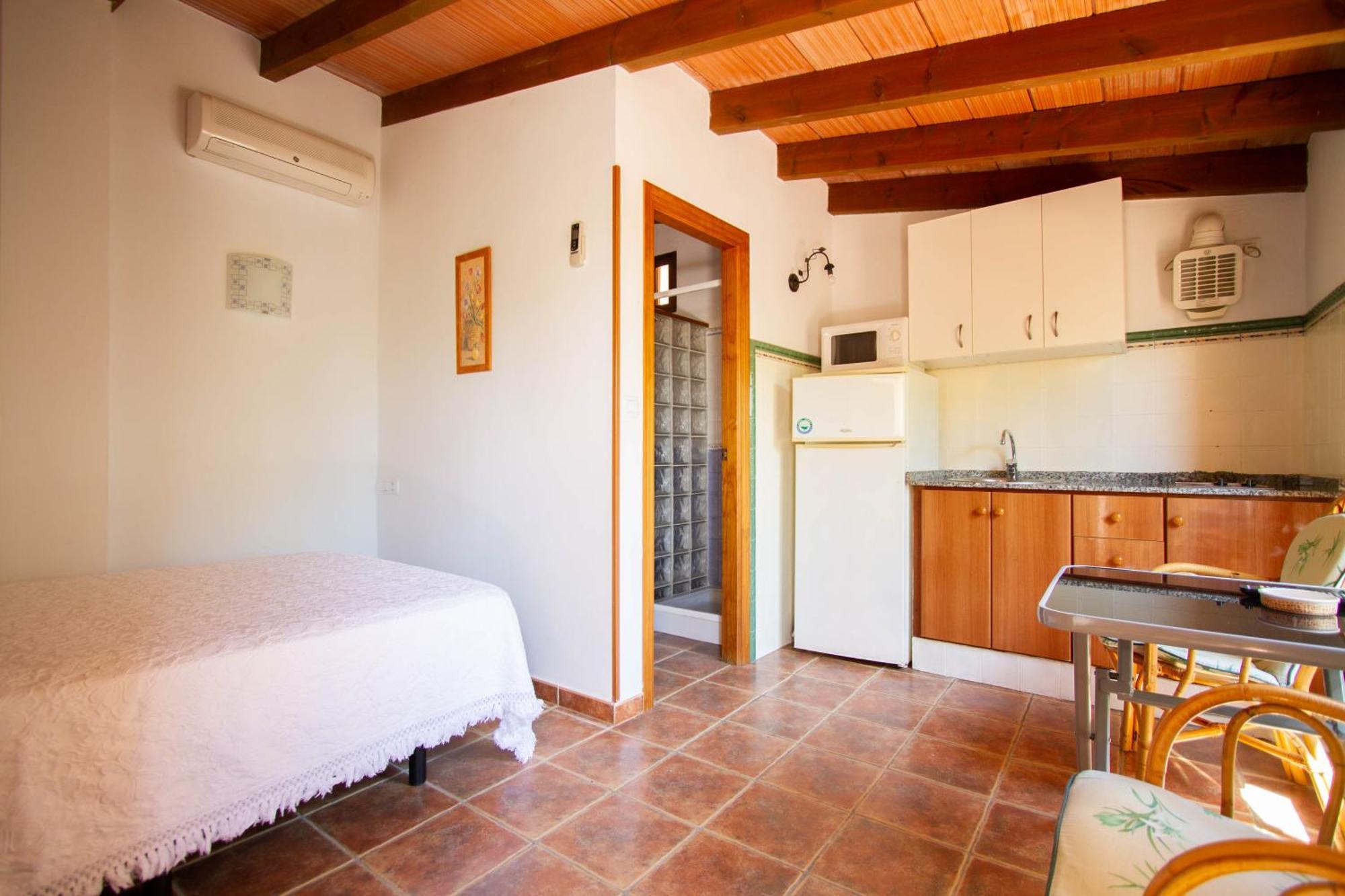 Apartamentos Turisticos Trajano Bolonia Exterior photo